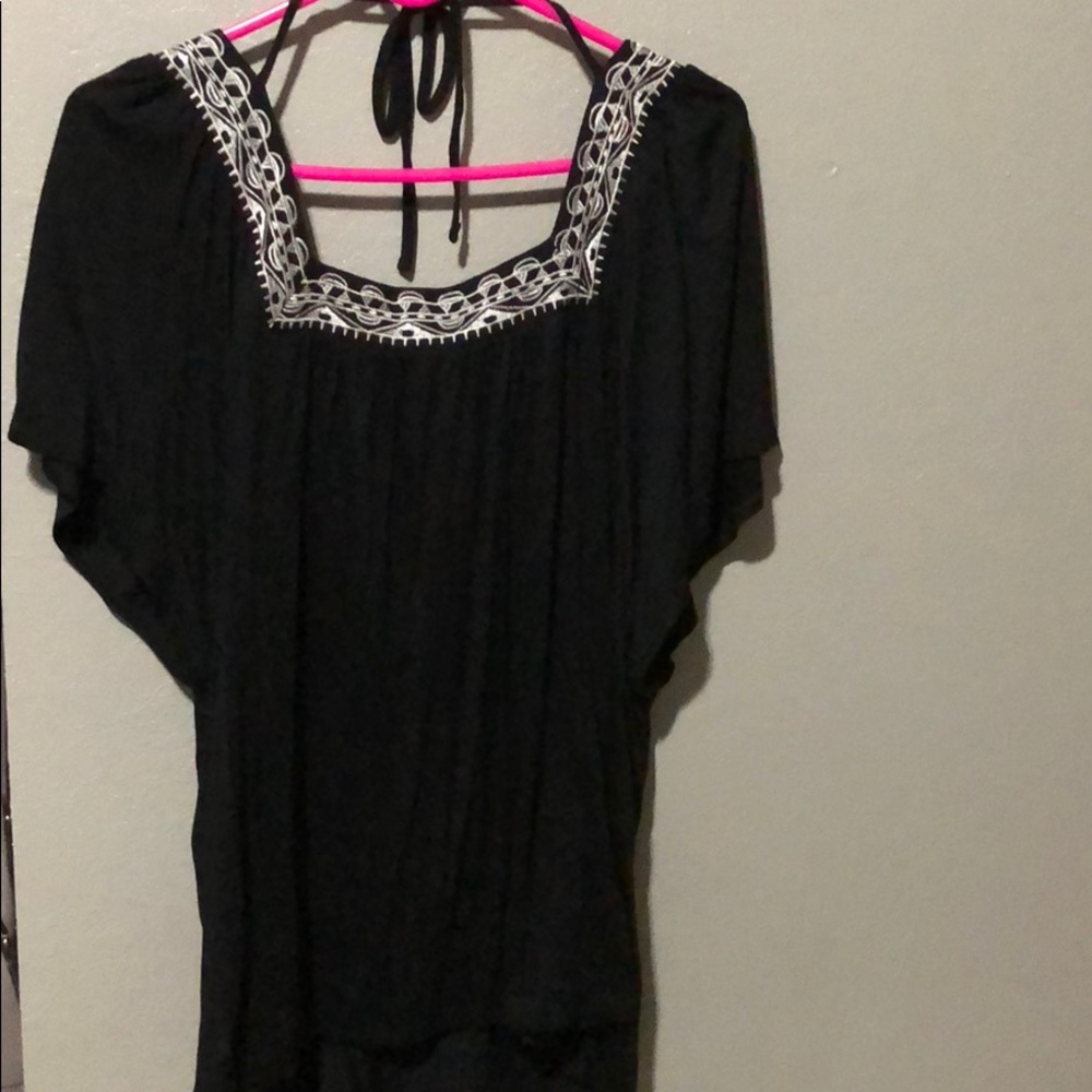 Black shirt